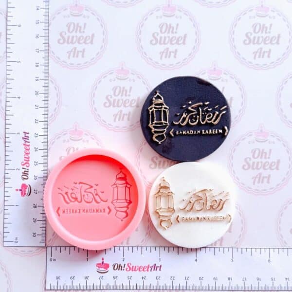 Ramadan Kareem Round Silicone Mold measures
